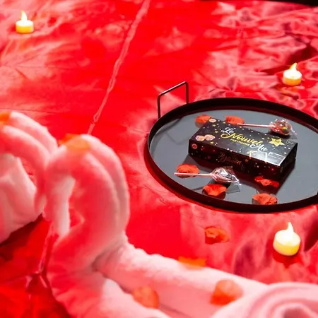 Nid D'amour Romantique 